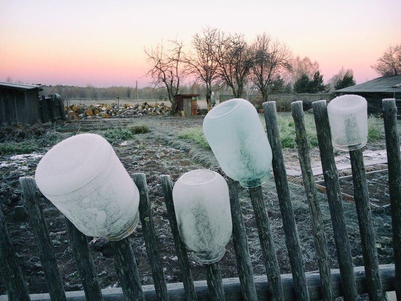 банки на морозеphoto preview