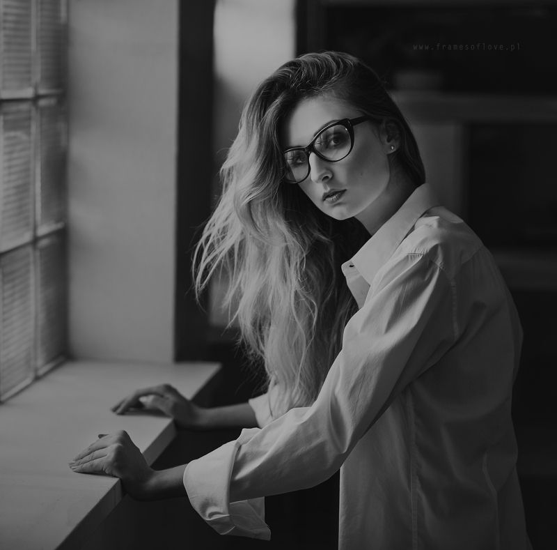 gorczes, framesoflove, piotrnowak,  poland\\, B&W Girlphoto preview