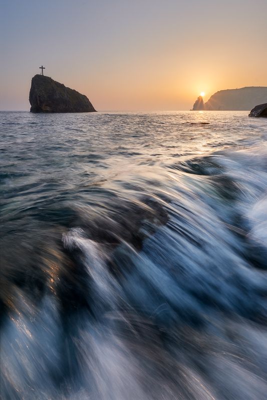 крым, пейзаж, скала, море Георгиевская скала и мыс Фиолент на закатеphoto preview