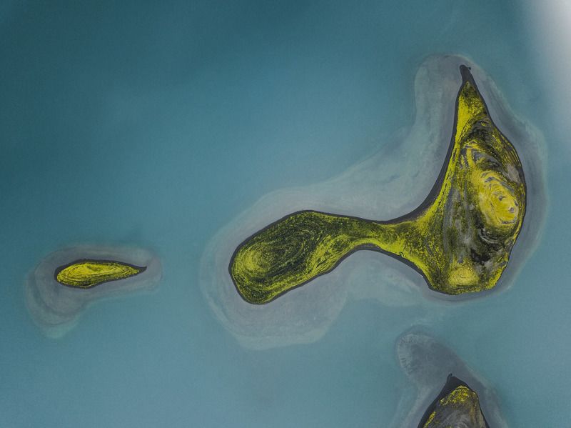 World around is an Artphoto preview