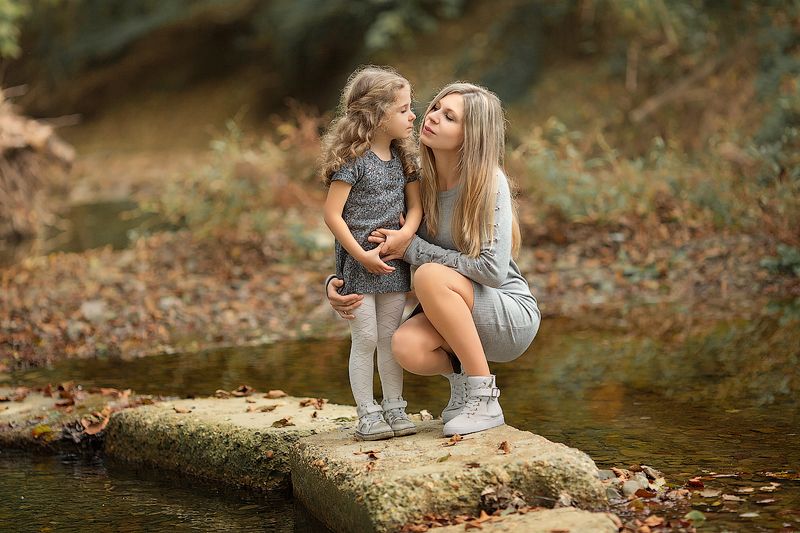 малышка, девочка, счастье, природа, тепло, детский и семейный фотограф, эмоции, радость, лес, осень, дерево, деревья, солнышко, мама и дочка, детская радость Нежность...photo preview