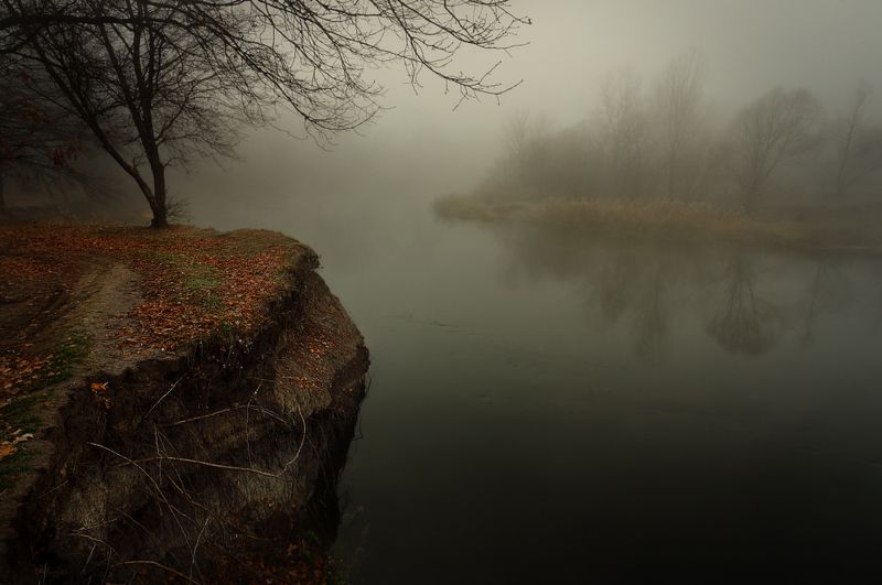 обрыв, осень, река, туман, утро Обрыв над рекой.photo preview