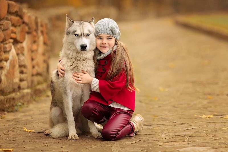 фотопрогулка, семейная фотосессия, осень, детская фотосессия, детский фотограф, фотосессия, радость, собака, друг, детское фото, малышка, девочка, семейное фото, восторг Лика и Бонниphoto preview