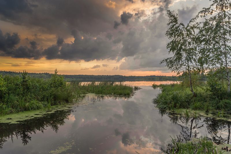 вечер, озеро, облака, гроза Гроза надвигаетсяphoto preview