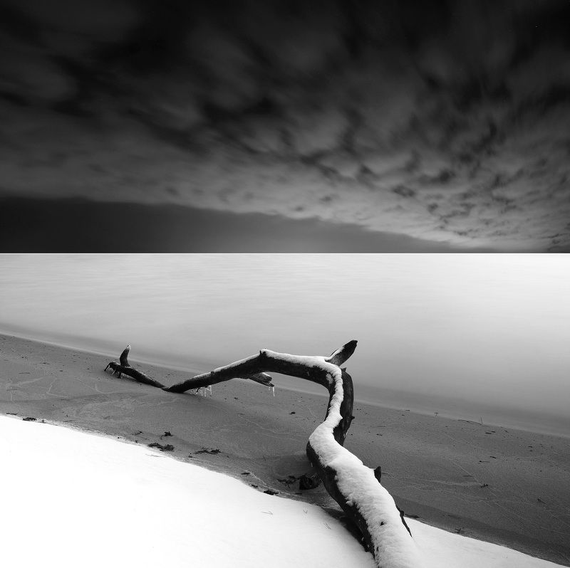 B/W, winter, water, snow, lake, clouds, long exposure *photo preview
