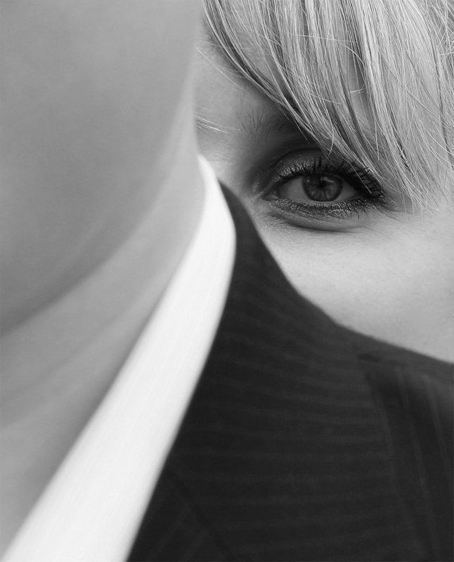 За мужемphoto preview