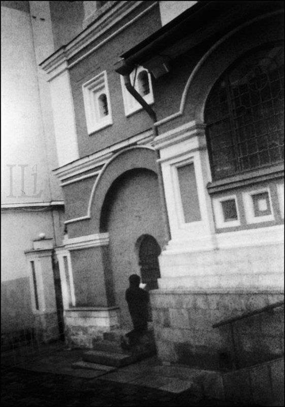 дядя, молится У Казанскогоphoto preview