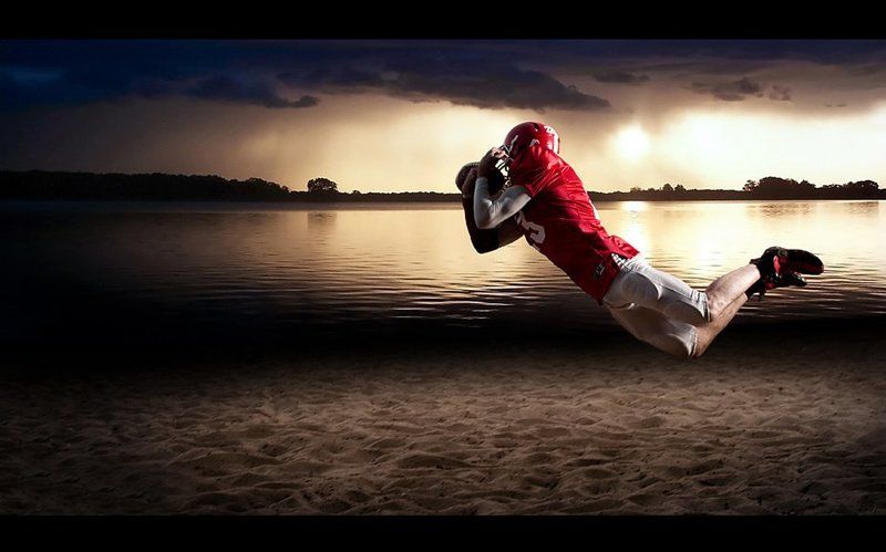 американский футбол, полет, прыжок, футболист The flyphoto preview