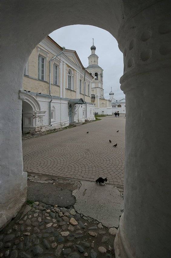 Из жизни Спасо-Прилуцкого Дмитриева монастыря.... Автор: Екатерина (PhotoJourneys.ru) Васягина монастырь, прилуки, вологда, арка, Екатерина (PhotoJourneys.ru) Васягина