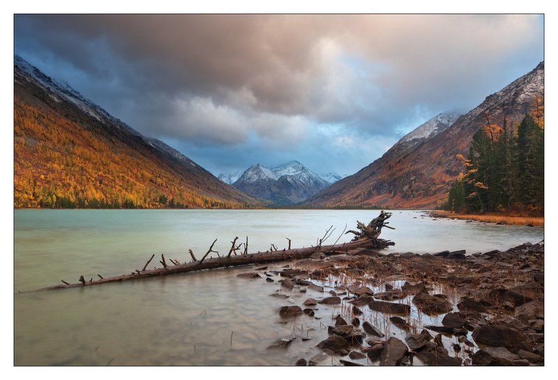 россия, республика алтай, усть-коксинский район, оз. среднее мультинское, сентябрь, вечер. ОСЕННЯЯphoto preview