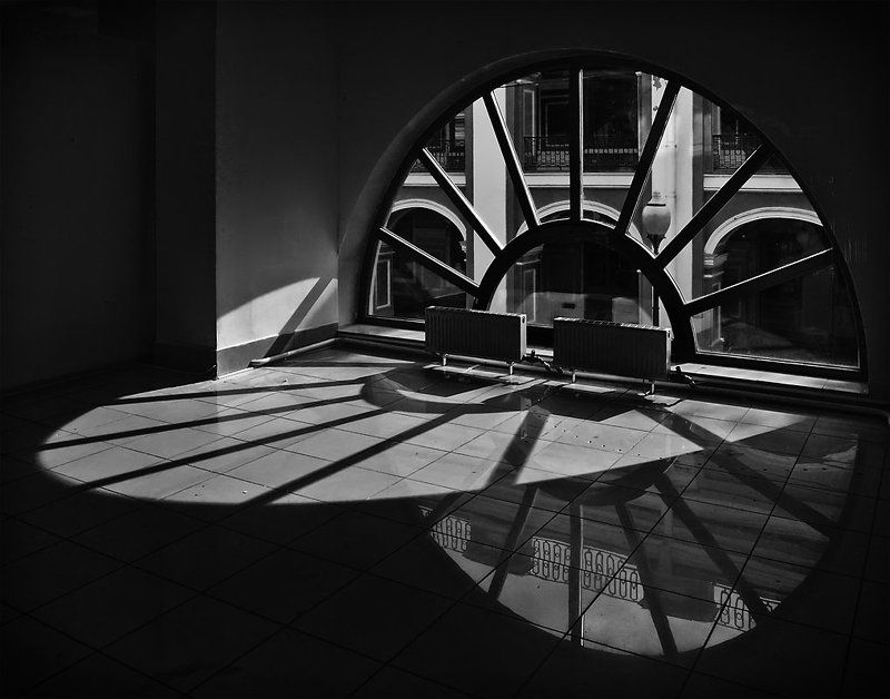 Черный городphoto preview