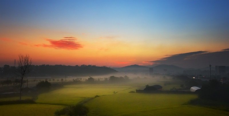 рассвет, туман Перед рассветомphoto preview