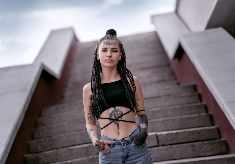 портрет, девушка, улица, тату, город Катя фото превью