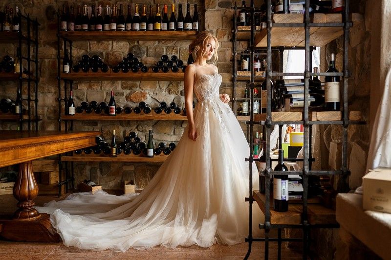 невеста, портрет, платье, свадьба, девушка, модель, погреб, вино погребокphoto preview