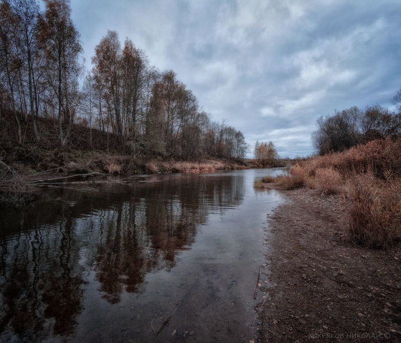 холодным ветром по щекам...photo preview
