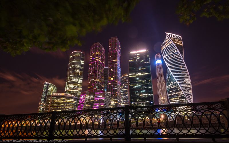 moscow, moskva r., russia, architecture, city, evening, night, reflection, river, sky-scraper, water, москва, москва р., москва-сити, россия, архитектура, вечер, вода, город, небоскрёб, ночь, отражение, река В лиловых тонахphoto preview