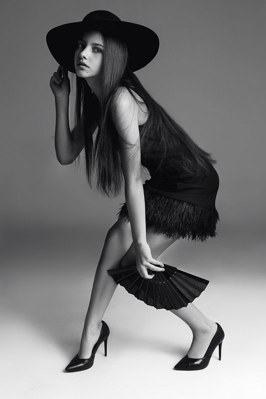 Юная модельphoto preview