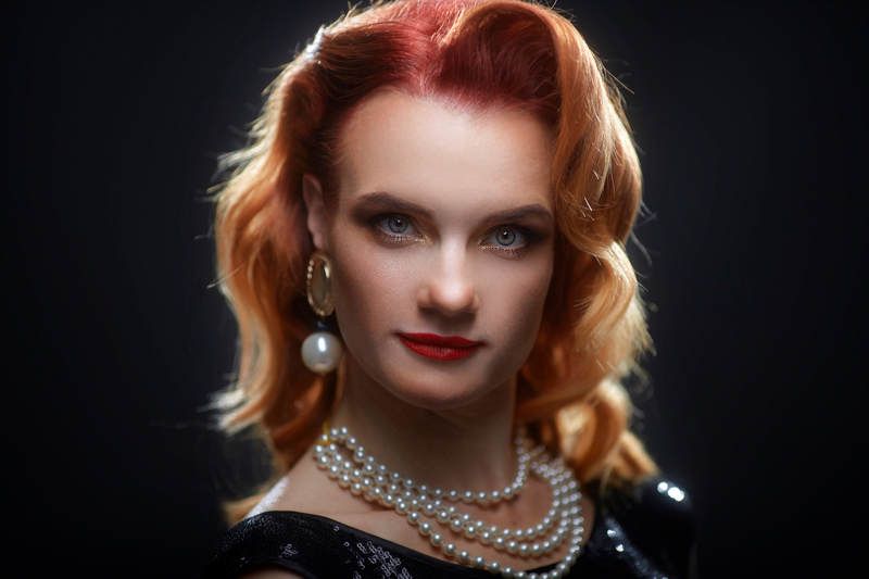 Портрет, студия, девушка photo preview