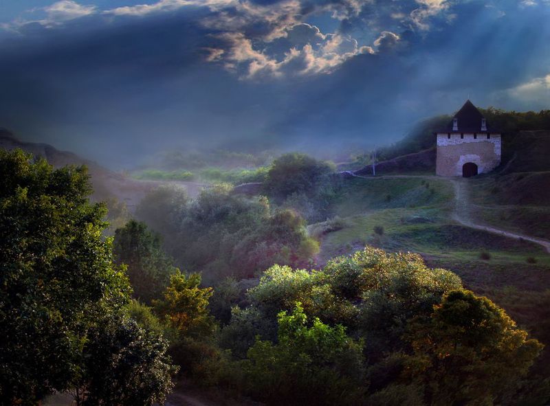 украина, замок, хотин Хотинська фортеция в туманеphoto preview