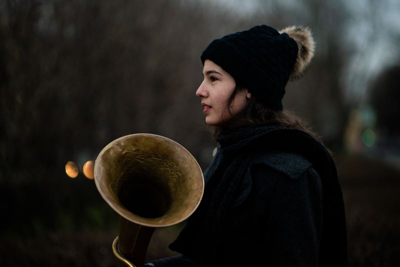 красивый профильphoto preview