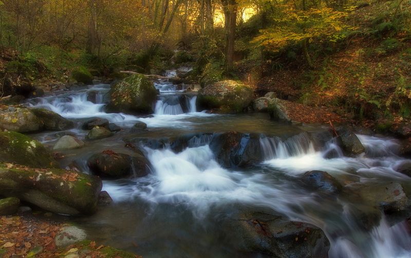 горы река перекаты По реке Монашкеphoto preview