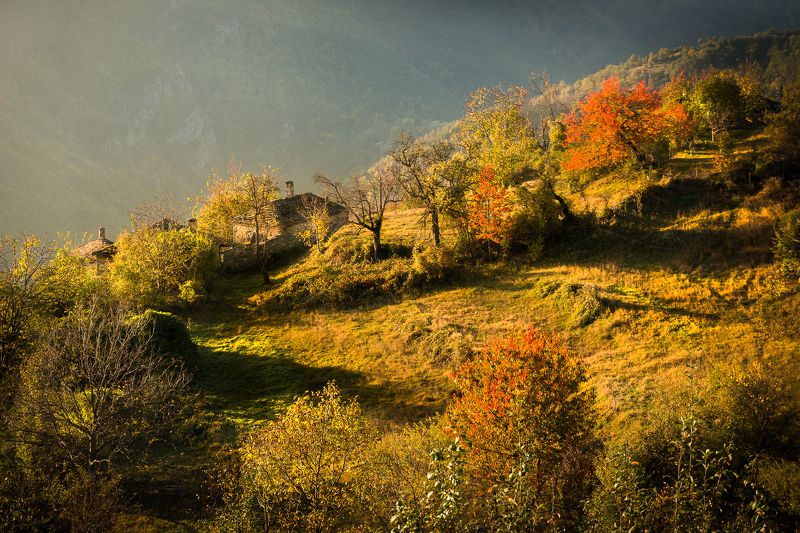 #autumn #bulgaria #rhodope_mountains #sunrise #village \
