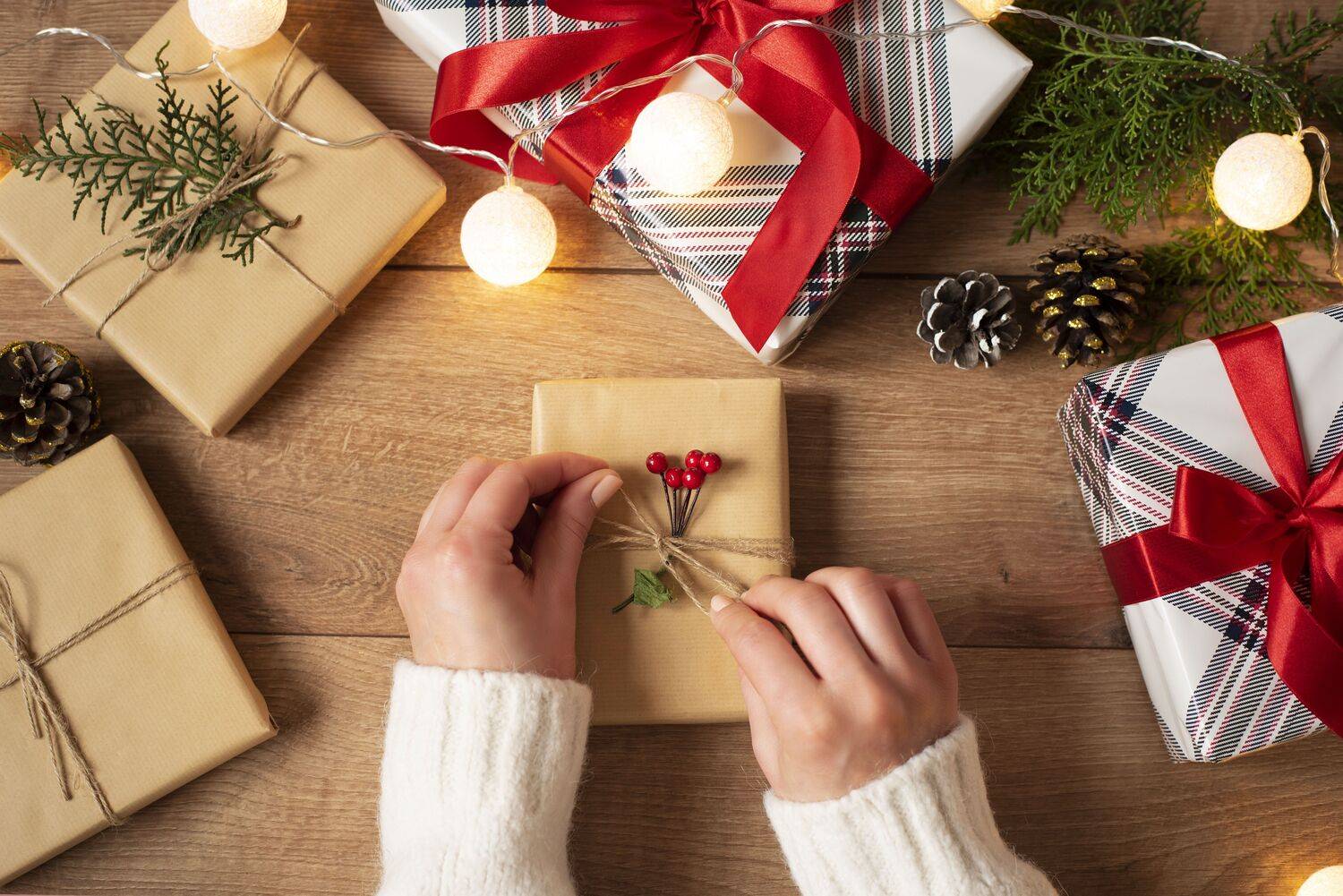 christmas, flat lay, present, woman, holiday, table, box, wrap, handmade, top, hands, view, red, pack, xmas, stylish, ribbon, craft, white, new, decoration, modern, wooden, creative, design, hand, winter, year, background, wrapping, festive, package, pack, Sevda Stancheva