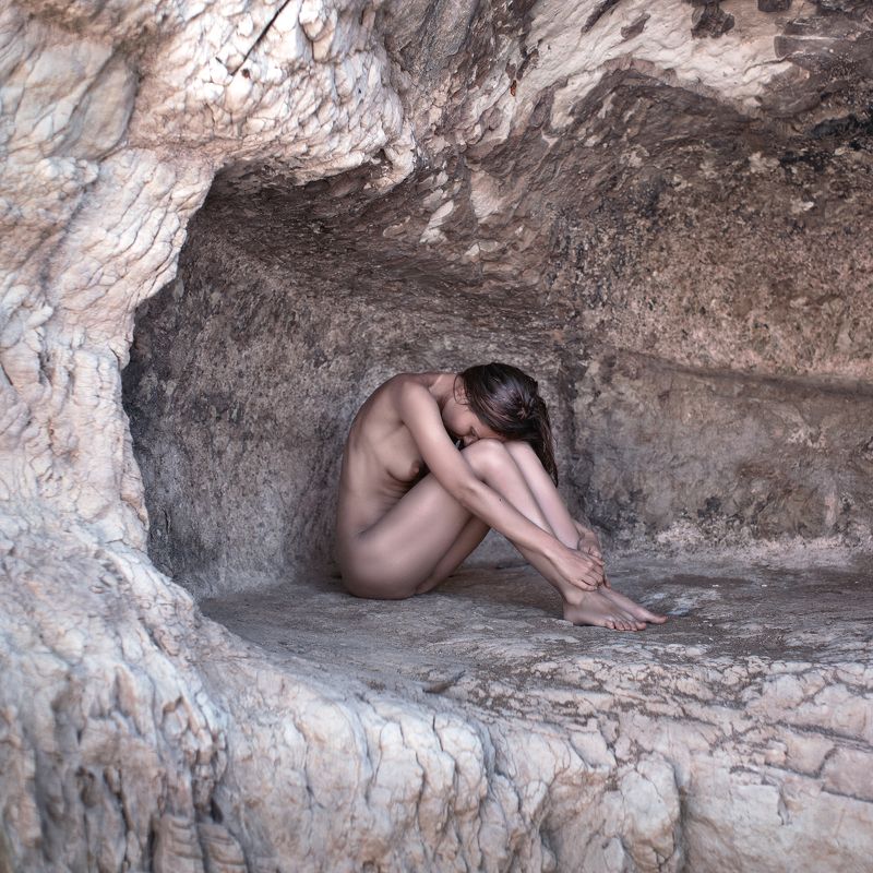 ESCAPISTphoto preview