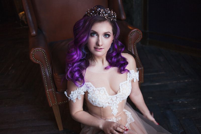 будуарная фотосессия, пеньюар, будуар, утро невесты, цветные волосы, я ркий образ photo preview