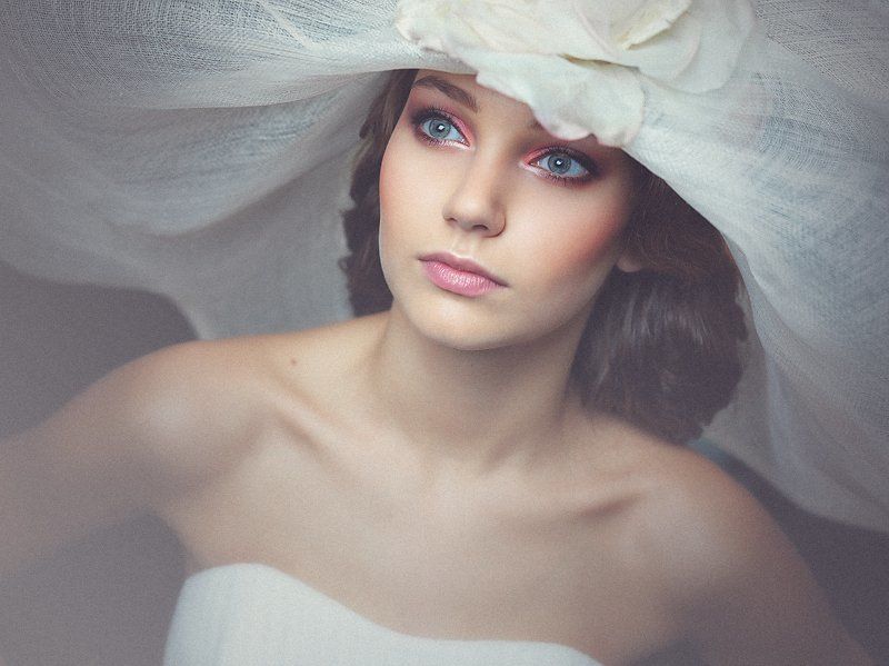 шляпа, девушка, портрет, взгляд Portrait in a Hatphoto preview
