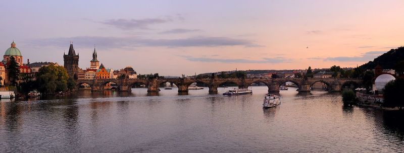 чехия, прага, карлов мост, закат, панорама Открытка из Прагиphoto preview