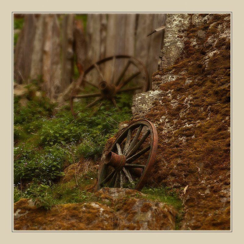 старина, колеса вне времениphoto preview