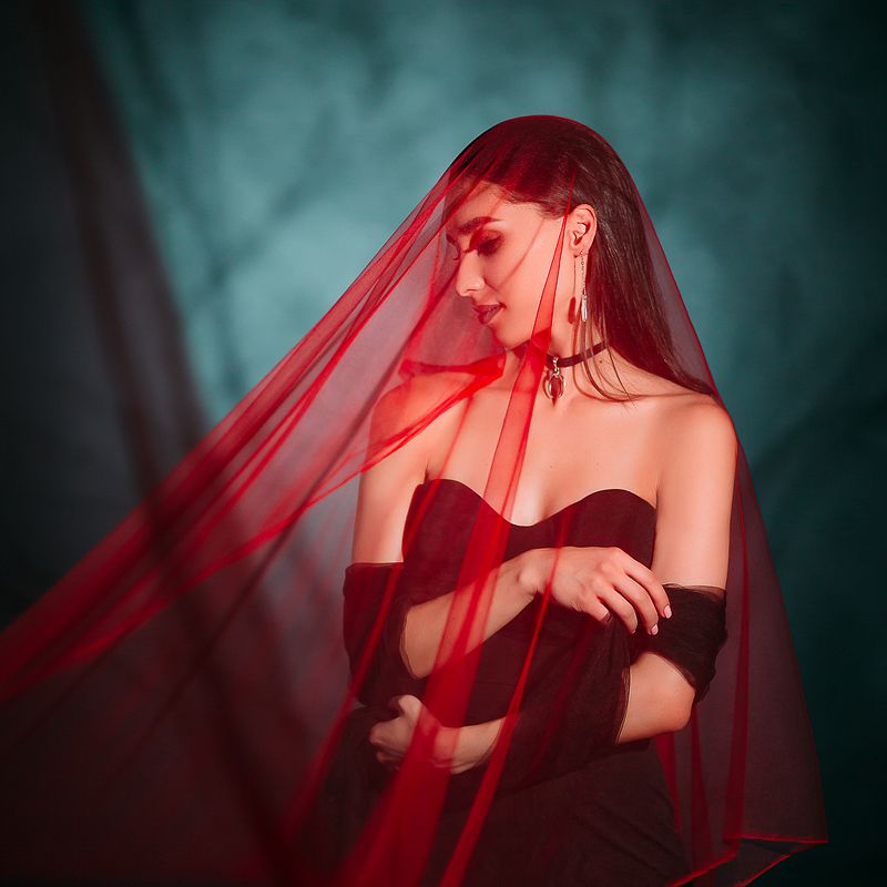 witch, blood, red, dress, shadow, girl, portrait, портрет, ведьма, красный, платье, кровь, арт, art Witch bloodphoto preview