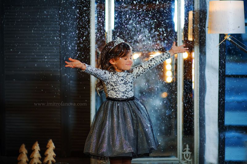 Сказка к нам приходитphoto preview