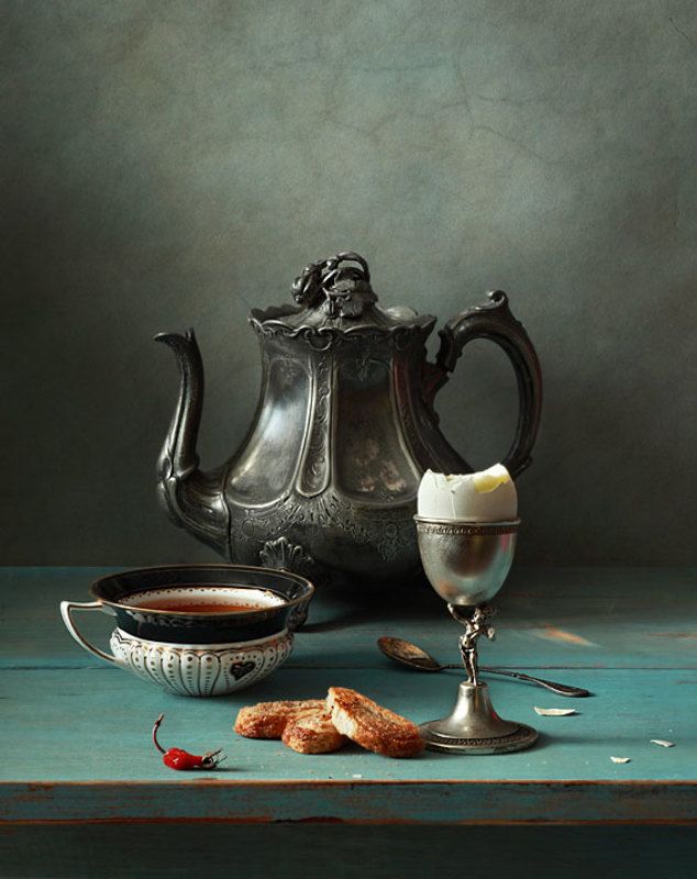 Завтрак с яйцом и печеньемphoto preview