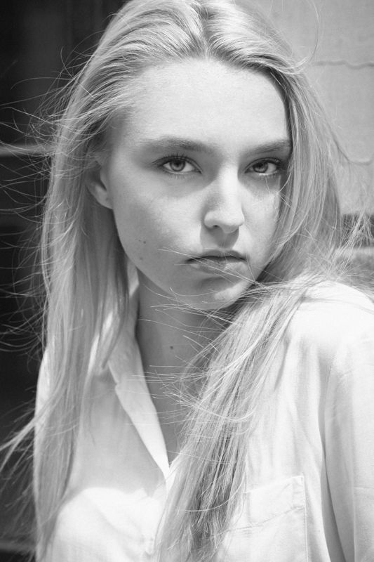 Light , Natural , Street , Asen Andreev , Asen Andreev Photography , Portrait , Fashion , model , B&W , Black & White , Monochrome , Pose , Posing  Ivena photo preview