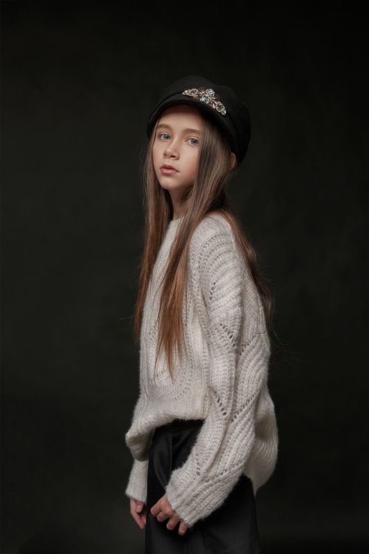 девочка,дети,портрет,студия,фэшн,50мм,глаза,красивая,fashion,family,kidsfashion,kids,young,girl,posing,beautiful,studio,portrait,50mm,nikon Васяphoto preview
