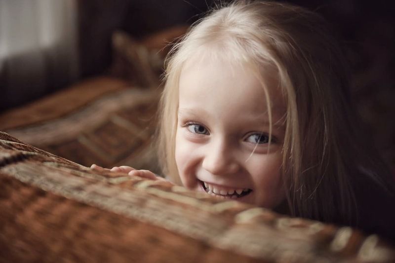 Детство, семья, ребёнок, портрет, девочка, цвет, child, childhood, portrait, color, family, daylight Портрет дочери фото превью
