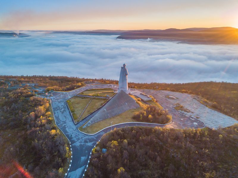 кольский, мурманск, алёша Alyosha monument in Murmanskphoto preview