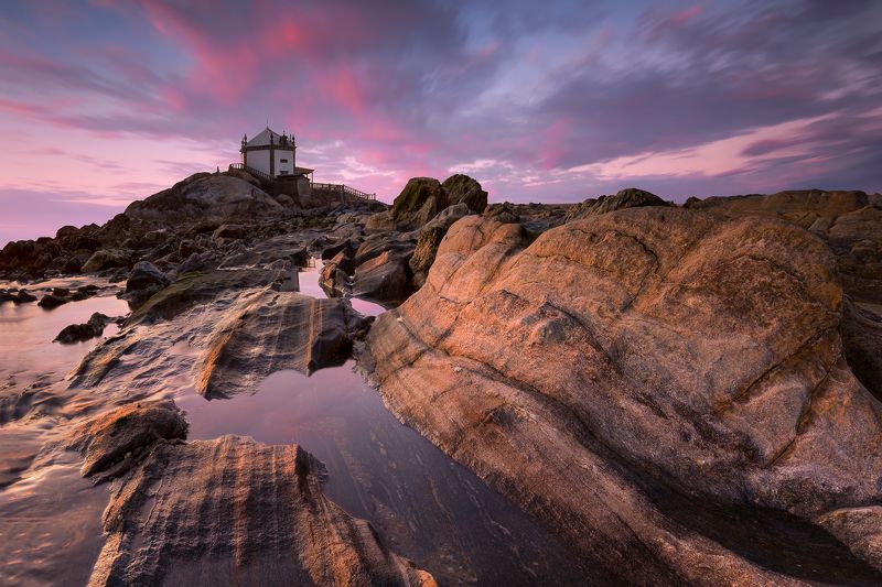 hugo, só, hugosó, pedra, matosinhos, porto, portugal, europe, seascape, sunset, le, beach, chapel, The Lord of Stonephoto preview