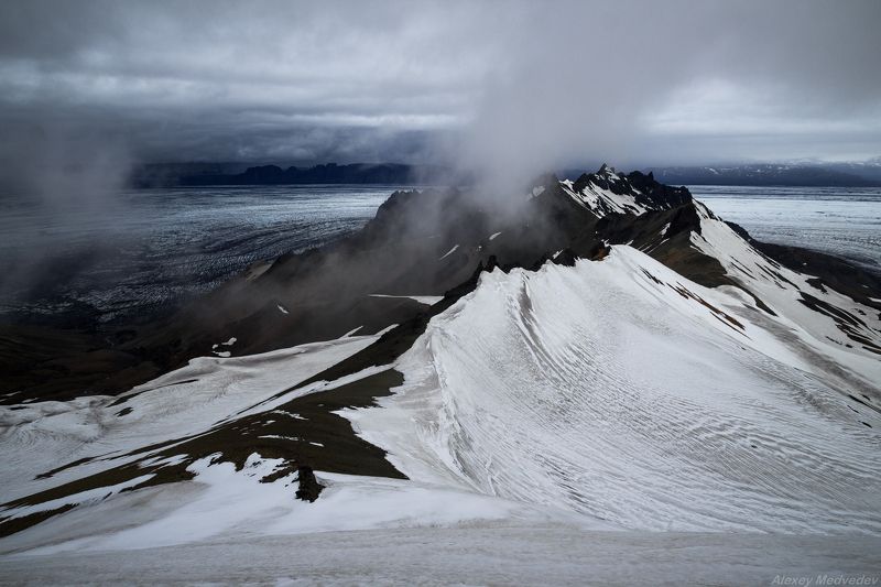 skaftafell, iceland, green,mountains,wild,north,iceland,southeast,nord,myths,hornafjorur, исландия, облако, горы Blátindurphoto preview