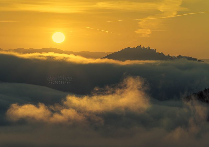 словения, ямник, осень Над туманомphoto preview