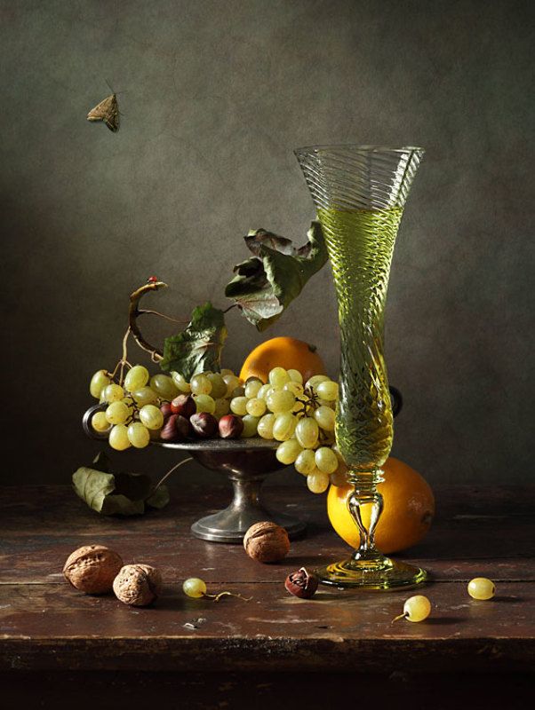 Вино, лимоны, виноградphoto preview