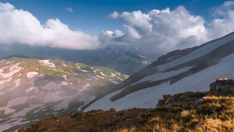 Облака на хребтахphoto preview