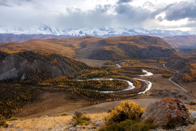 чуя, чуйская степь, северо-чуйский хребет, осень, горы, река Чуяphoto preview