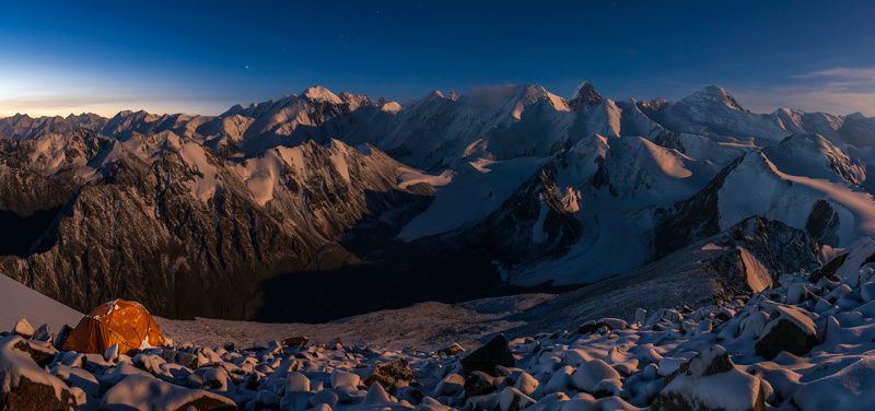 горы, ночь, лунный свет, хребет сарыджаз, тянь-шань, палатка, вершина Хребет Сарыджазphoto preview
