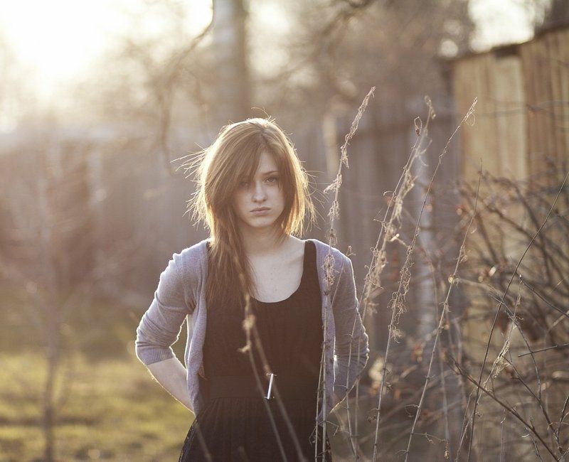 девушка, солнце, лето, апрель, лучи, свет, ярко Залитая солнцемphoto preview