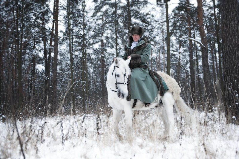 свадьба, лошадь, снежок. На коне.photo preview