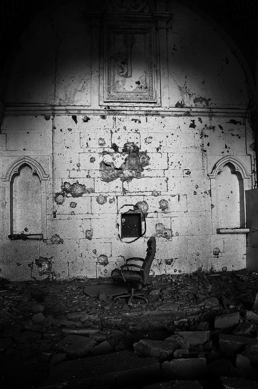 the wise chair photo preview