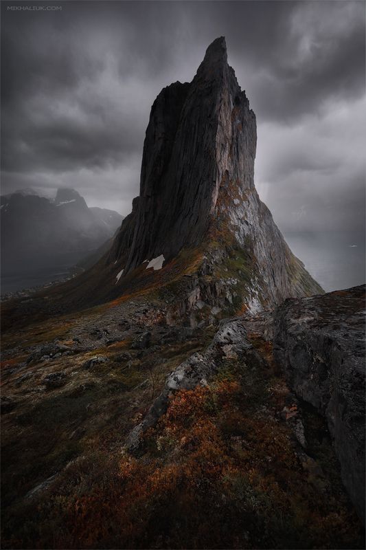 Mountain peakphoto preview